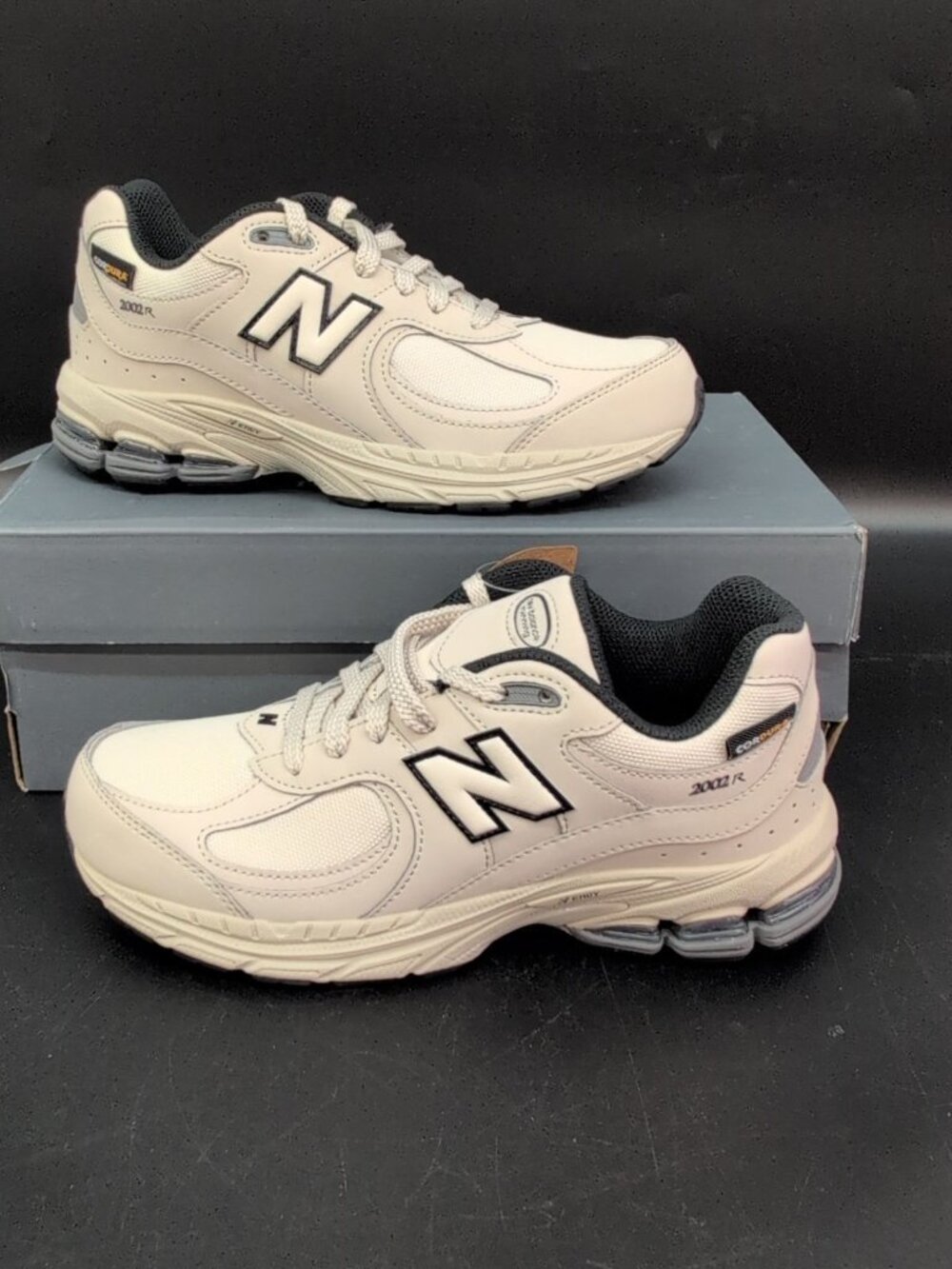 New Balance 2002 Kids Lace Up Sneakers Shoes US 6 Gray Black GC2002PM